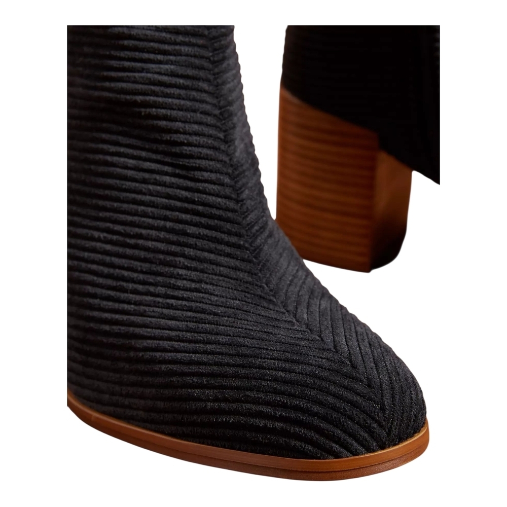 Anthropologie Elegant Black Ankle Boots with Wooden Heel - Picture 5 of 7
